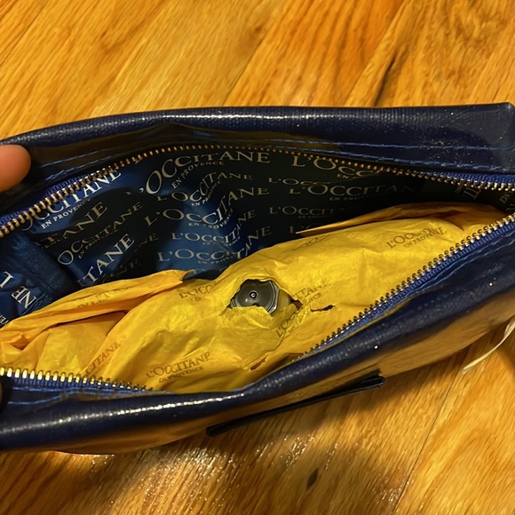 L’OCCITANE Gift Set - NWT - Picture 2 of 3